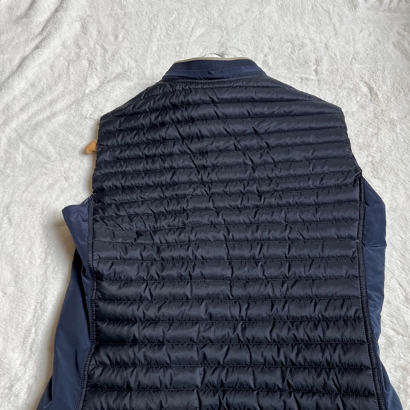 A/X Armani Exchange down vest, - Picture 4 of 5